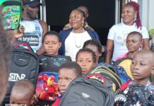 Grace Bassey Supports Needy Bakassi Children Ahead of Resumption